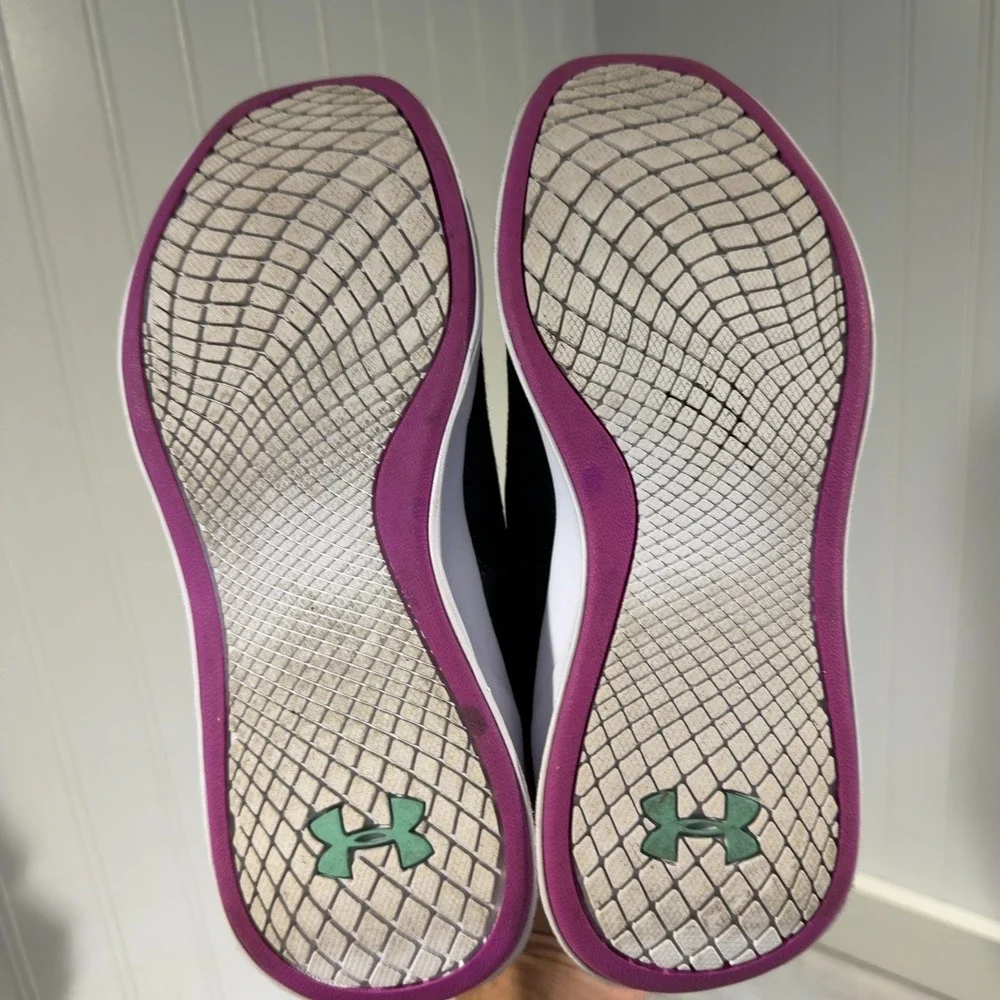 Under Armour Charged Aurora 2 Women's Sz 7 Black Purple 3025238-002
